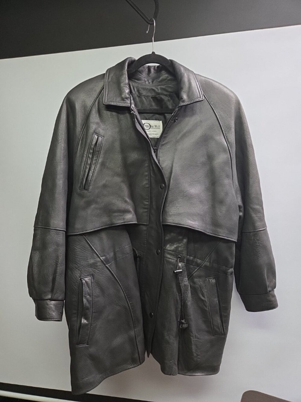 The Old Mill Jacket Vintage Leather Jacket Shoulder Pads Women’s XL Extra Large